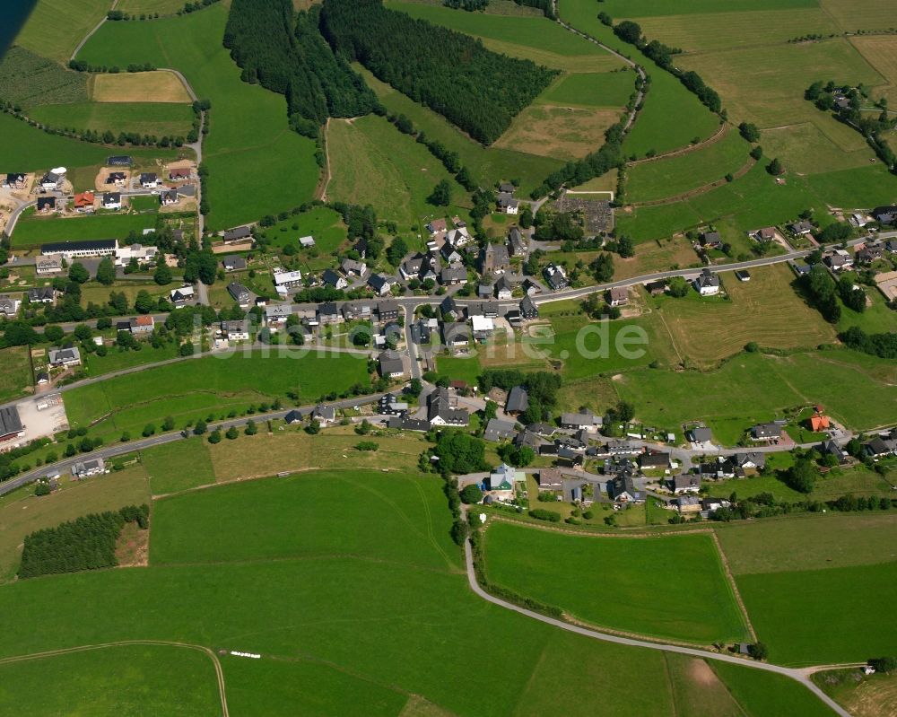 Luftbild Birkelbach - Dorfkern am Feldrand in Birkelbach im Bundesland Nordrhein-Westfalen, Deutschland