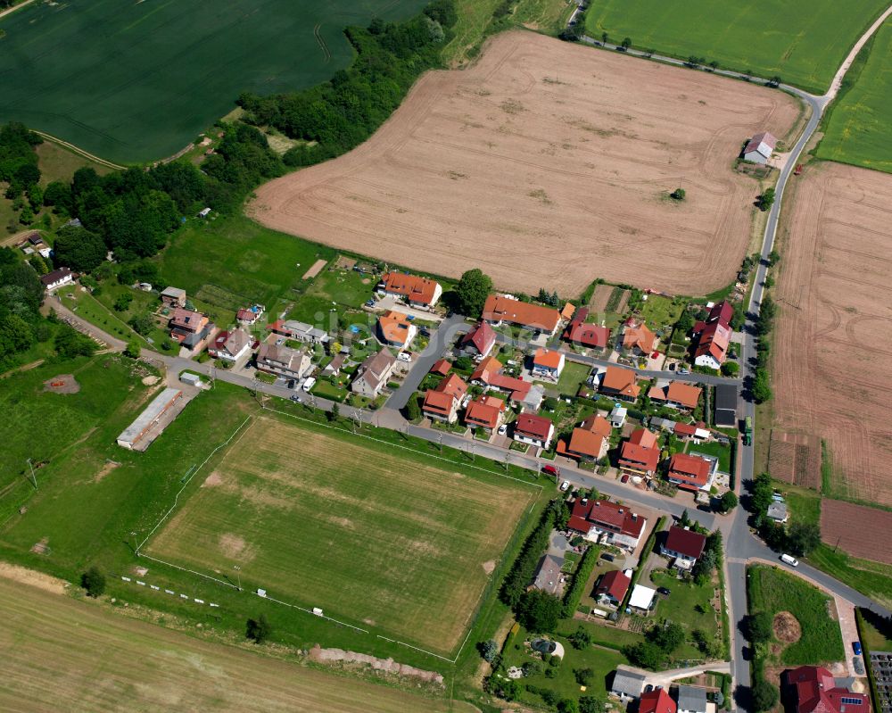 Luftaufnahme Birkenfelde - Dorfkern am Feldrand in Birkenfelde im Bundesland Thüringen, Deutschland