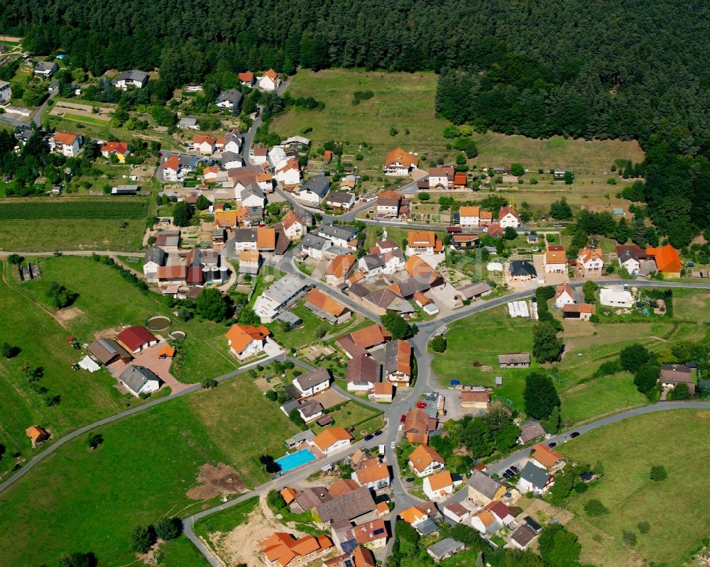 Luftaufnahme Birkert - Dorfkern am Feldrand in Birkert im Bundesland Hessen, Deutschland