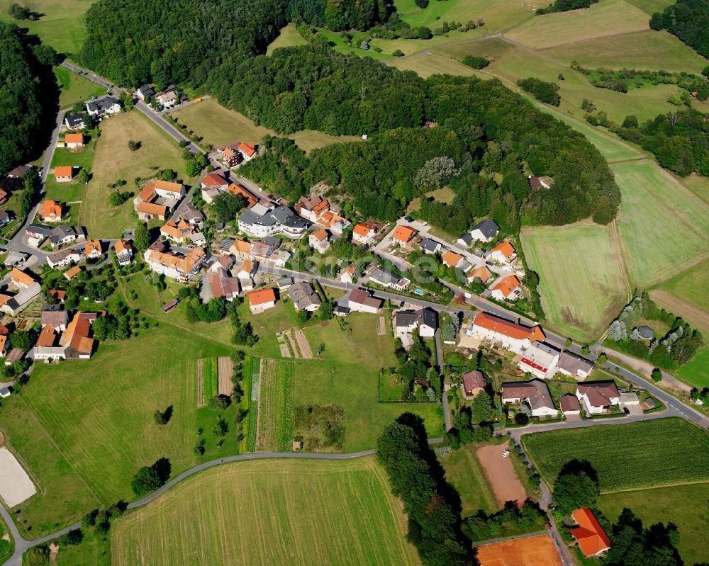 Böllstein von oben - Dorfkern am Feldrand in Böllstein im Bundesland Hessen, Deutschland