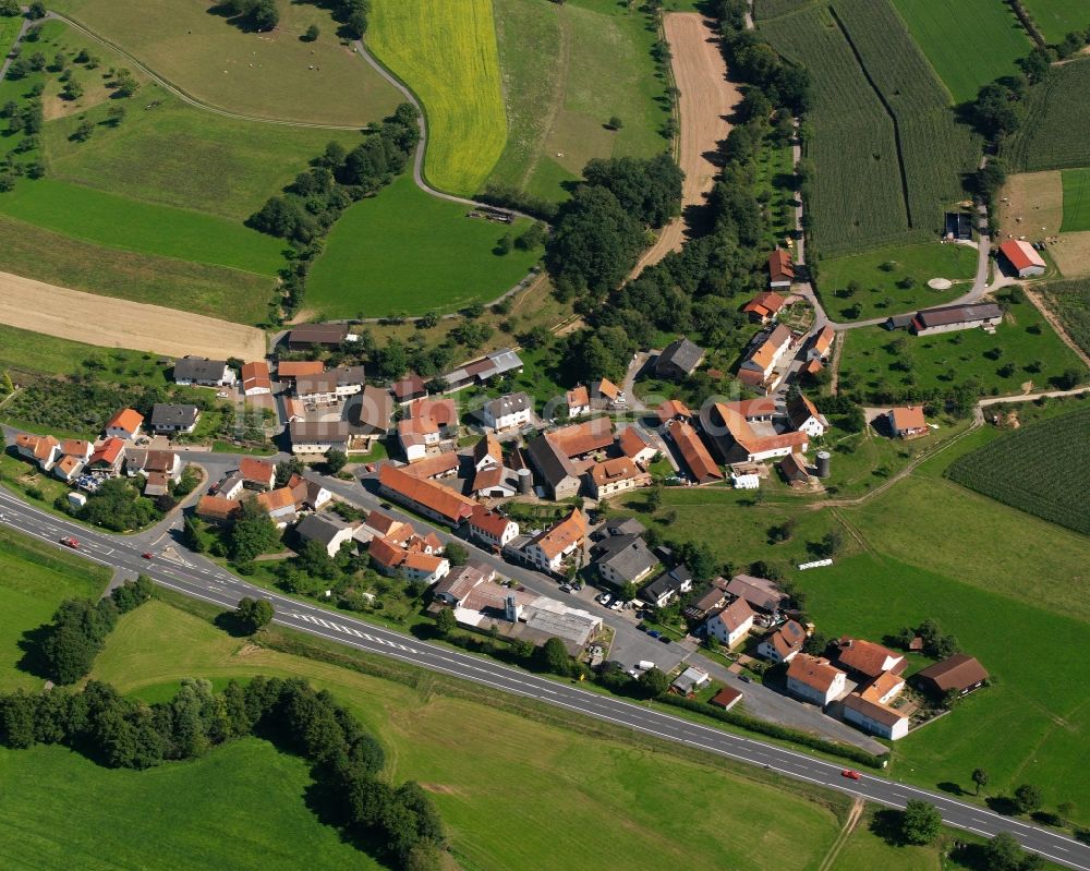 Bockenrod von oben - Dorfkern am Feldrand in Bockenrod im Bundesland Hessen, Deutschland