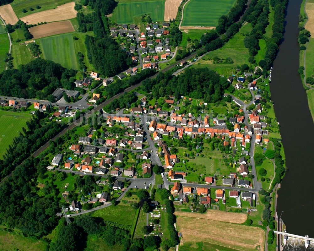 Bonaforth aus der Vogelperspektive: Dorfkern am Feldrand in Bonaforth im Bundesland Niedersachsen, Deutschland