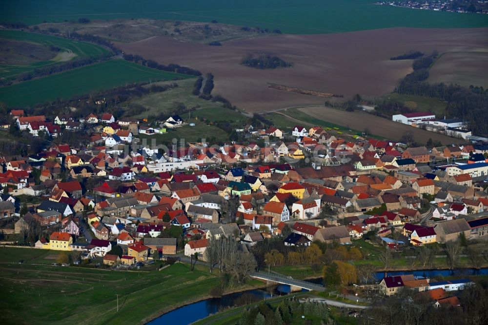 Bottendorf von oben - Dorfkern am Feldrand in Bottendorf im Bundesland Thüringen, Deutschland