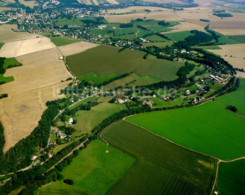 Breitenau aus der Vogelperspektive: Dorfkern am Feldrand in Breitenau im Bundesland Sachsen, Deutschland