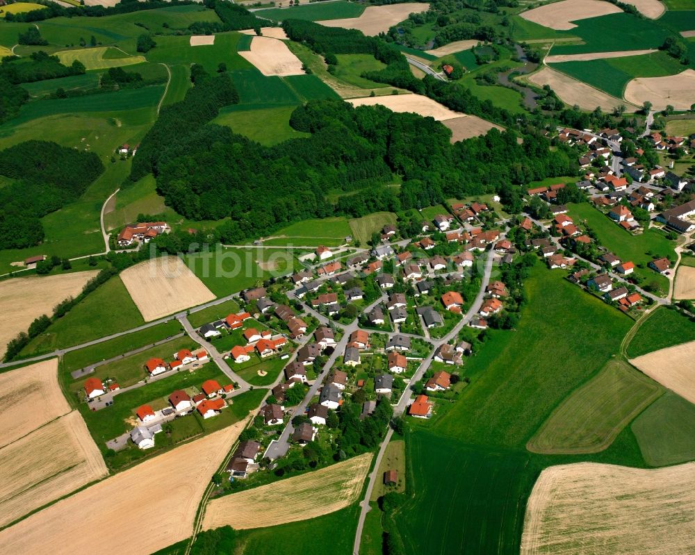 Luftaufnahme Brombach - Dorfkern am Feldrand in Brombach im Bundesland Bayern, Deutschland