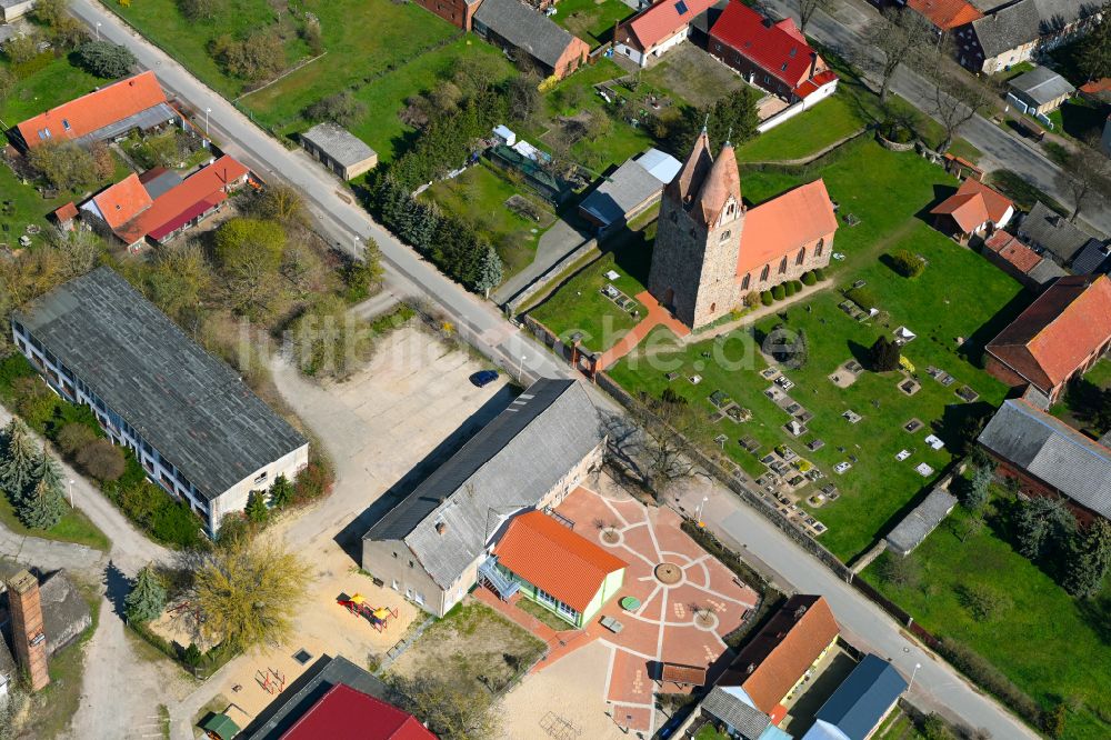 Luftbild Brunau - Dorfkern am Feldrand in Brunau im Bundesland Sachsen-Anhalt, Deutschland