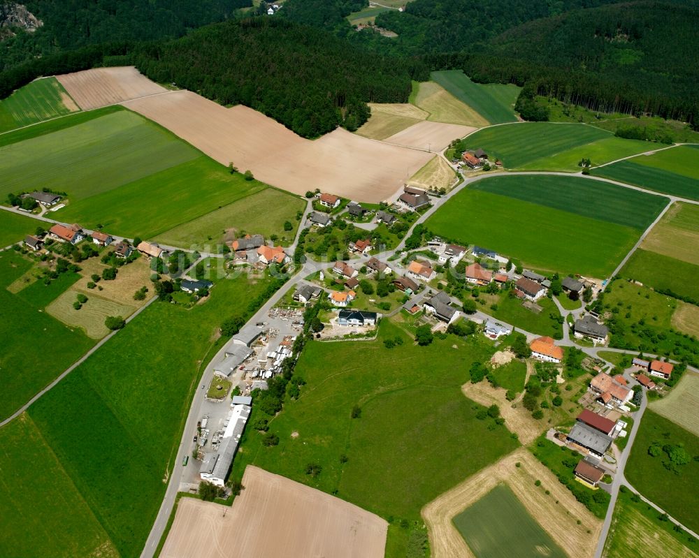 Buch aus der Vogelperspektive: Dorfkern am Feldrand in Buch im Bundesland Baden-Württemberg, Deutschland