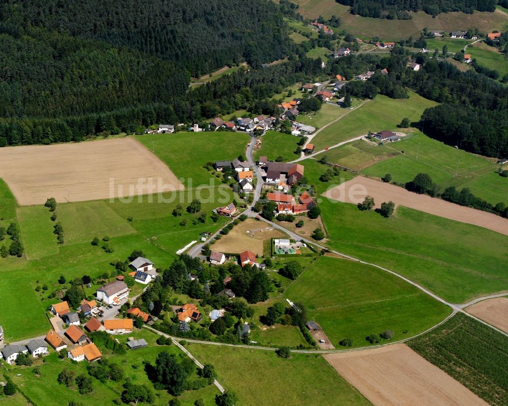 Luftaufnahme Bullau - Dorfkern am Feldrand in Bullau im Bundesland Hessen, Deutschland