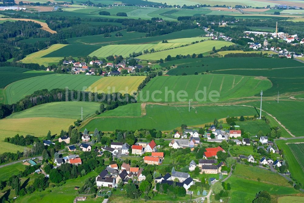 Luftbild Carsdorf - Dorfkern am Feldrand in Carsdorf im Bundesland Sachsen, Deutschland