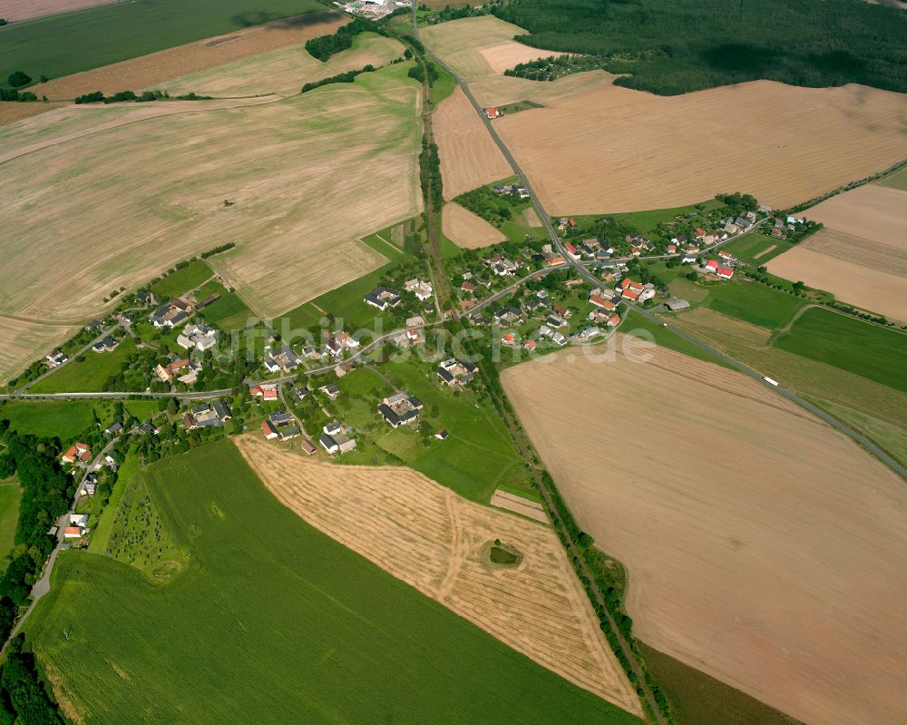 Luftbild Chursdorf - Dorfkern am Feldrand in Chursdorf im Bundesland Thüringen, Deutschland