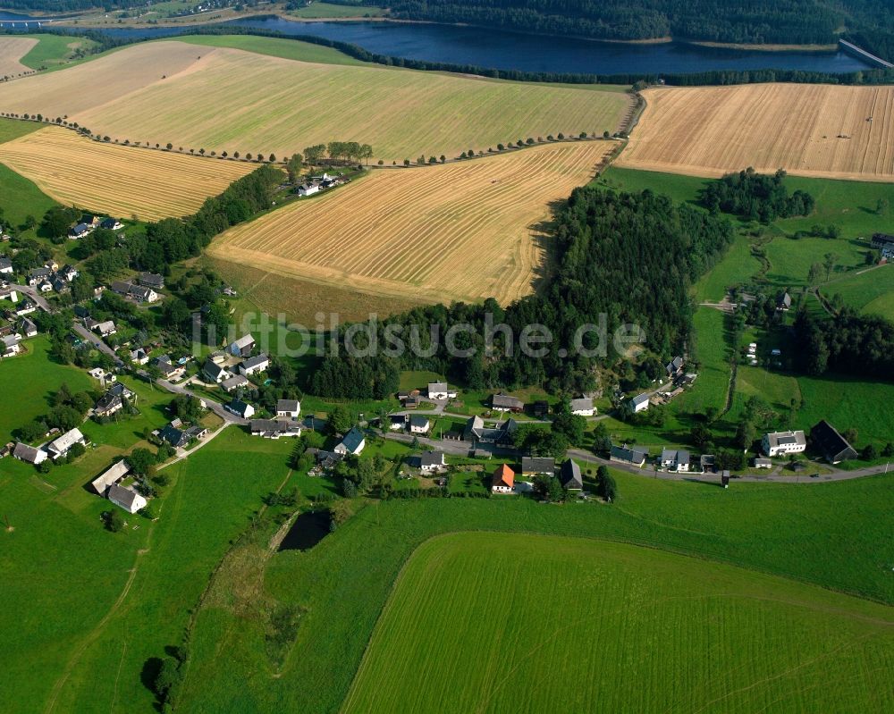 Cämmerswalde aus der Vogelperspektive: Dorfkern am Feldrand in Cämmerswalde im Bundesland Sachsen, Deutschland