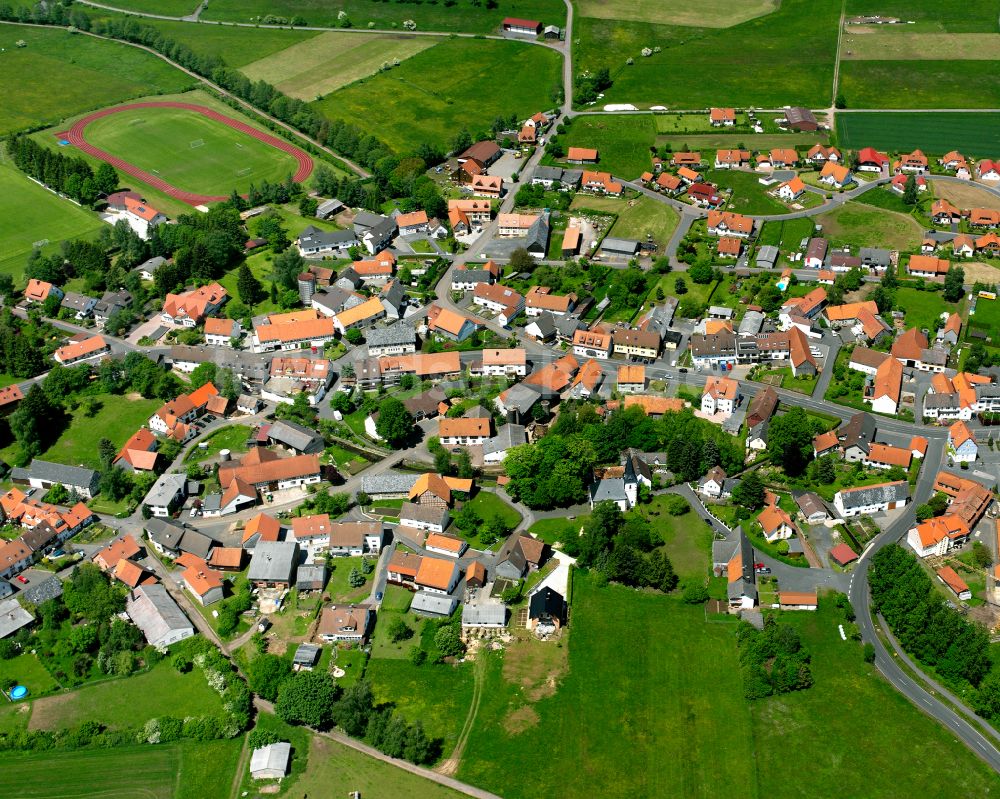 Luftaufnahme Crainfeld - Dorfkern am Feldrand in Crainfeld im Bundesland Hessen, Deutschland