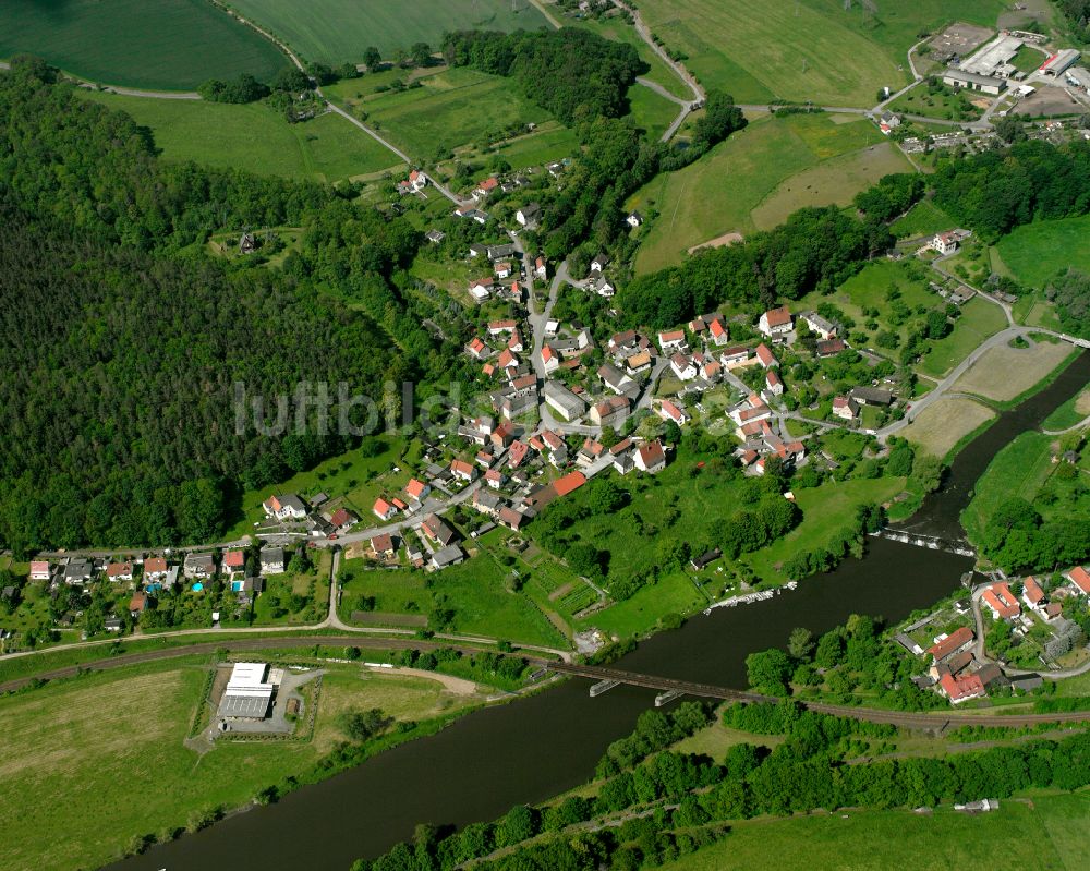 Luftaufnahme Cronschwitz - Dorfkern am Feldrand in Cronschwitz im Bundesland Thüringen, Deutschland