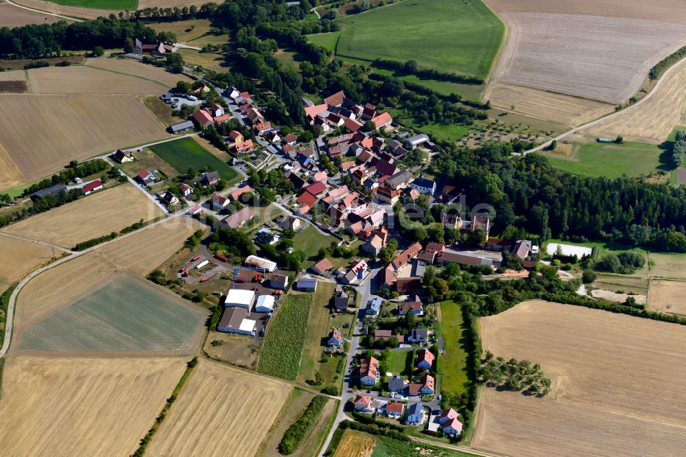 Luftbild Darstadt - Dorfkern am Feldrand in Darstadt im Bundesland Bayern, Deutschland