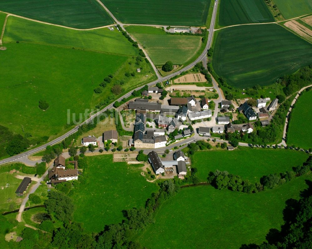 Luftbild Dauborn - Dorfkern am Feldrand in Dauborn im Bundesland Hessen, Deutschland