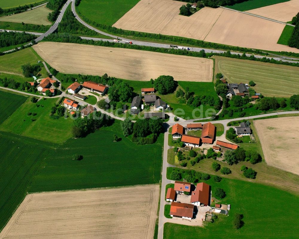 Luftbild Deindorf - Dorfkern am Feldrand in Deindorf im Bundesland Bayern, Deutschland