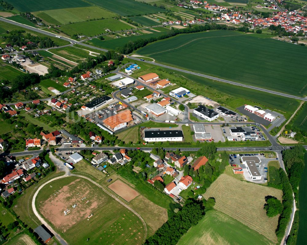 Dingelstädt aus der Vogelperspektive: Dorfkern am Feldrand in Dingelstädt im Bundesland Thüringen, Deutschland