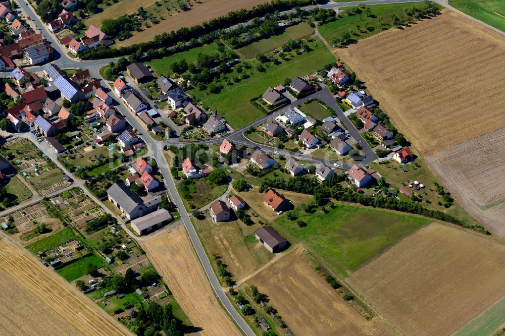 Luftbild Dipbach - Dorfkern am Feldrand in Dipbach im Bundesland Bayern, Deutschland