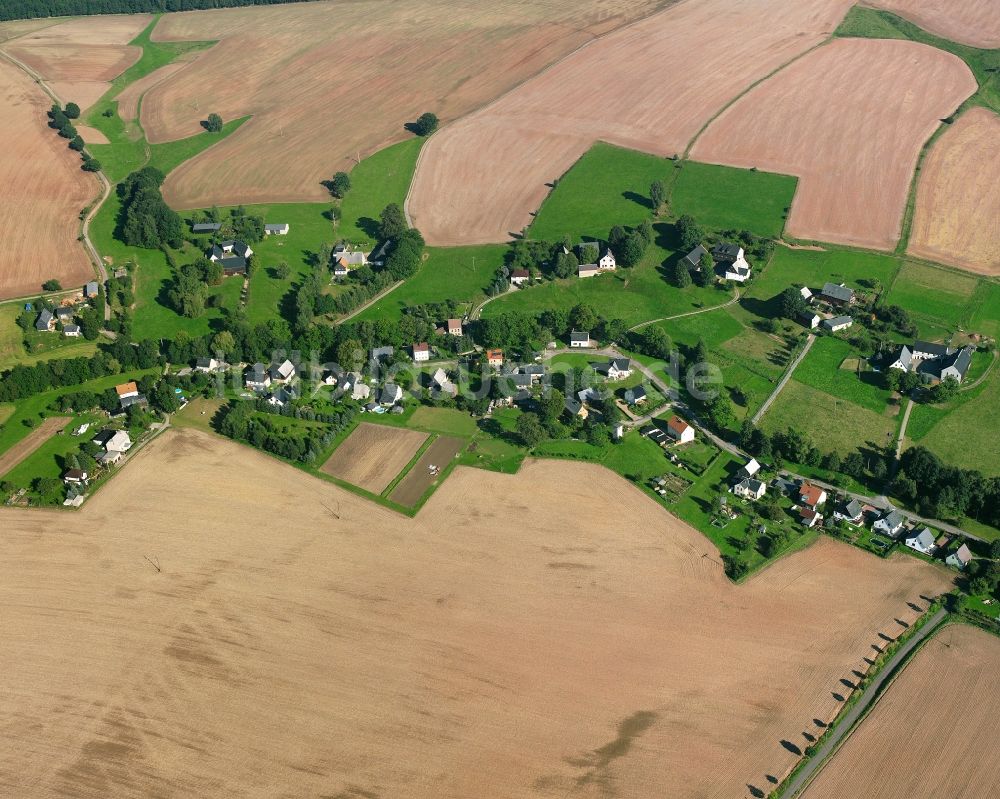 Dittersbach von oben - Dorfkern am Feldrand in Dittersbach im Bundesland Sachsen, Deutschland