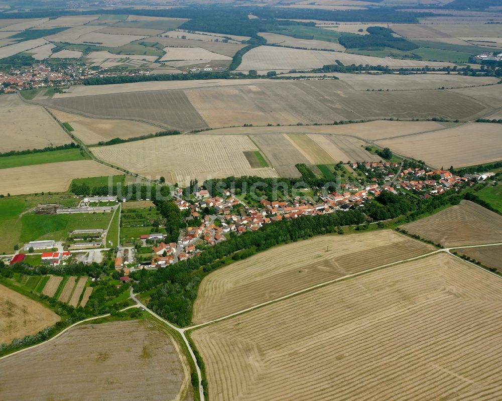 Luftaufnahme Dörna - Dorfkern am Feldrand in Dörna im Bundesland Thüringen, Deutschland