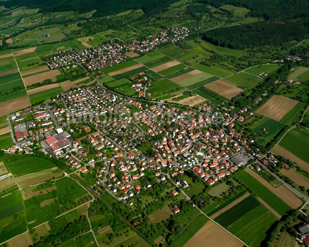 Luftbild Dürnau - Dorfkern am Feldrand in Dürnau im Bundesland Baden-Württemberg, Deutschland