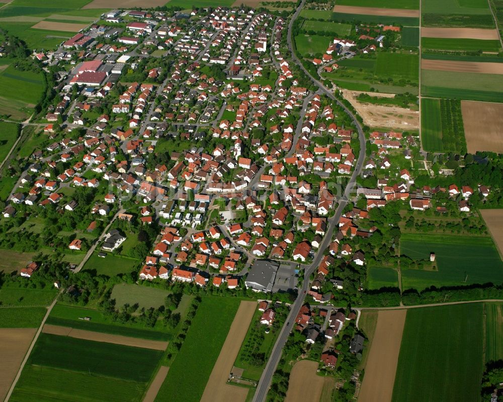 Dürnau von oben - Dorfkern am Feldrand in Dürnau im Bundesland Baden-Württemberg, Deutschland