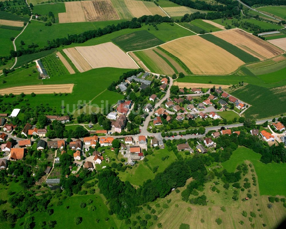 Eckwälden aus der Vogelperspektive: Dorfkern am Feldrand in Eckwälden im Bundesland Baden-Württemberg, Deutschland