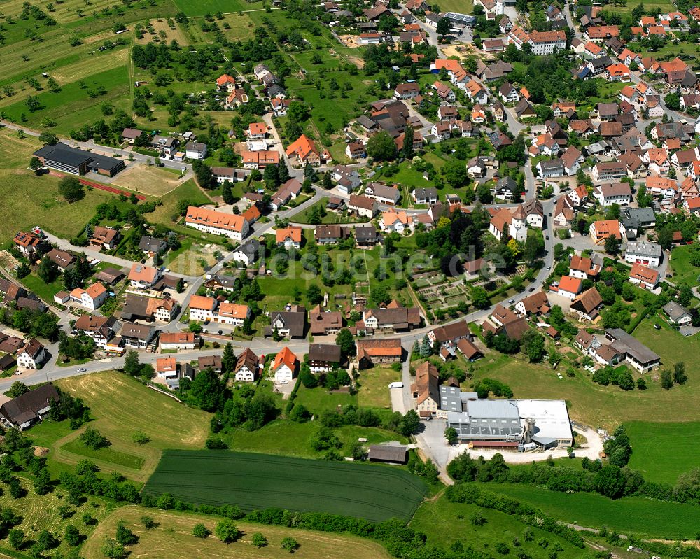 Luftaufnahme Egenhausen - Dorfkern am Feldrand in Egenhausen im Bundesland Baden-Württemberg, Deutschland