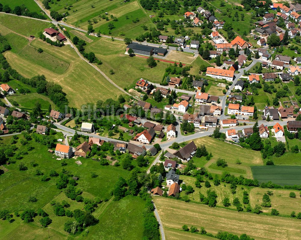 Egenhausen von oben - Dorfkern am Feldrand in Egenhausen im Bundesland Baden-Württemberg, Deutschland