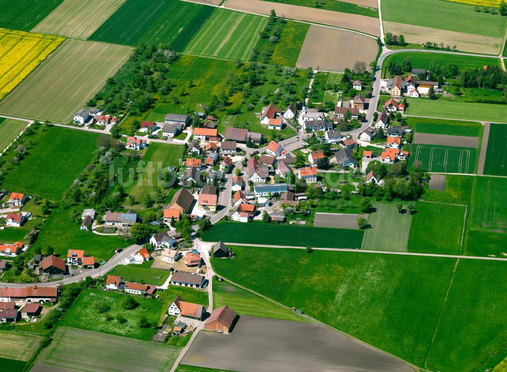 Luftaufnahme Ehingen (Donau) - Dorfkern am Feldrand in Ehingen (Donau) im Bundesland Baden-Württemberg, Deutschland