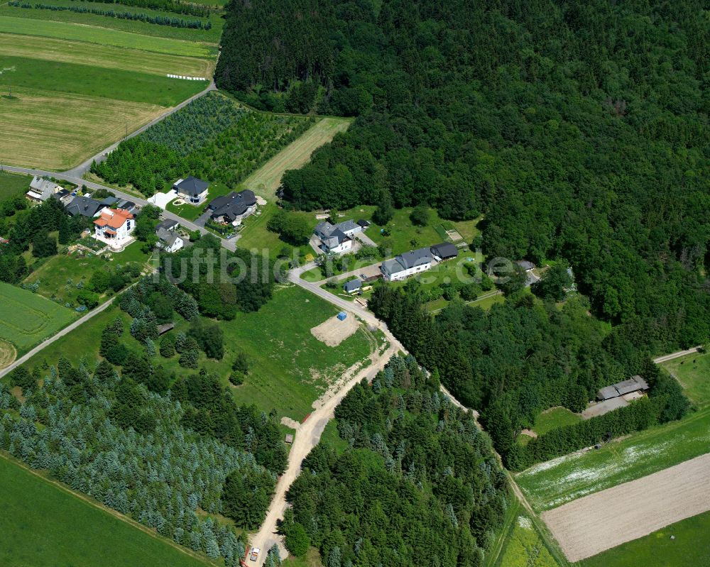 Luftaufnahme Ehr - Dorfkern am Feldrand in Ehr im Bundesland Rheinland-Pfalz, Deutschland