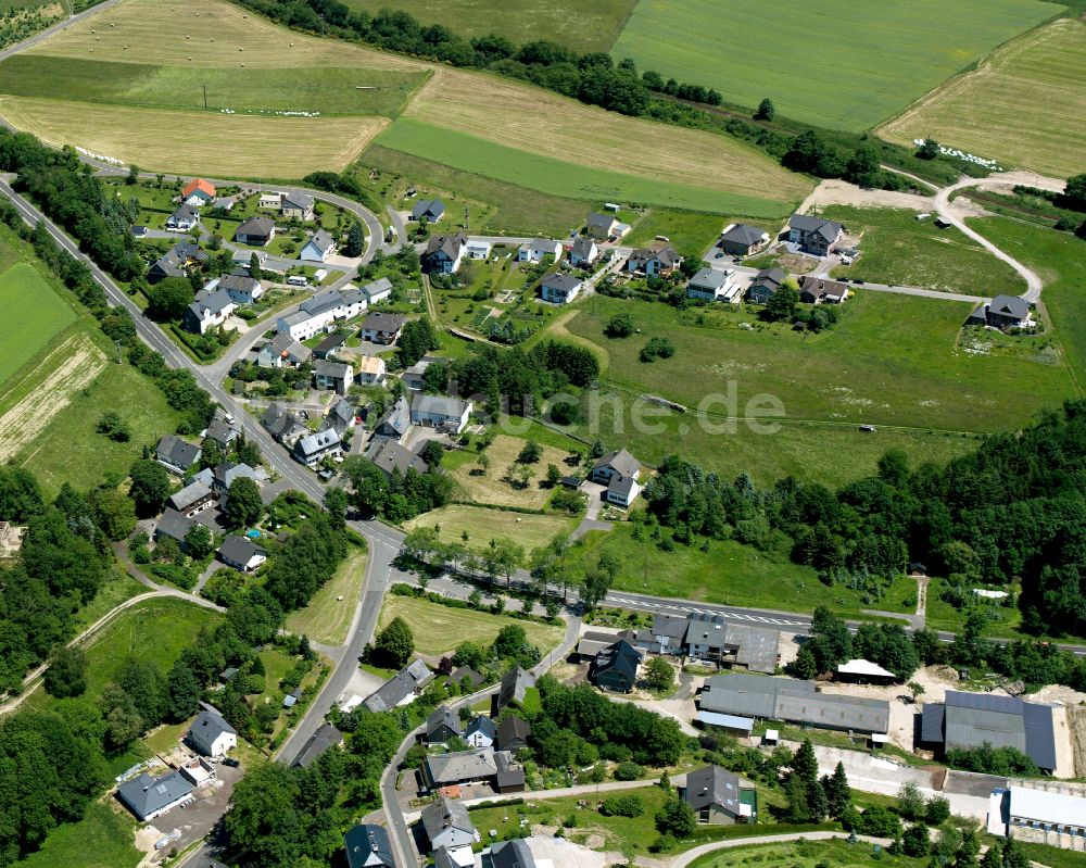 Luftbild Ehr - Dorfkern am Feldrand in Ehr im Bundesland Rheinland-Pfalz, Deutschland