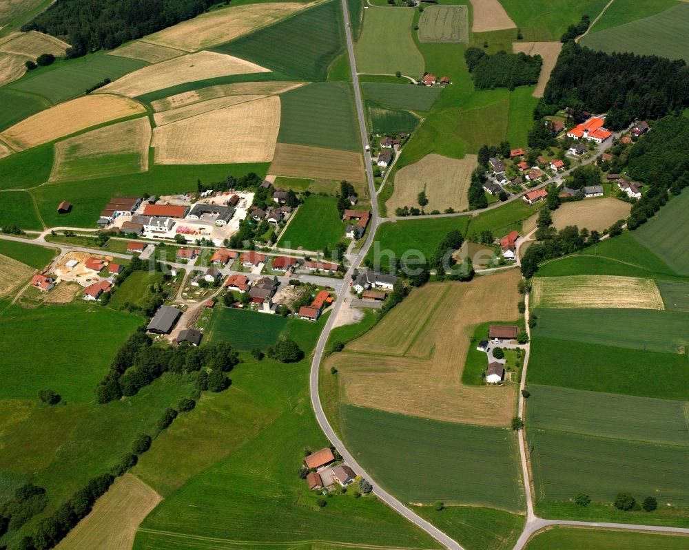 Ehren aus der Vogelperspektive: Dorfkern am Feldrand in Ehren im Bundesland Bayern, Deutschland