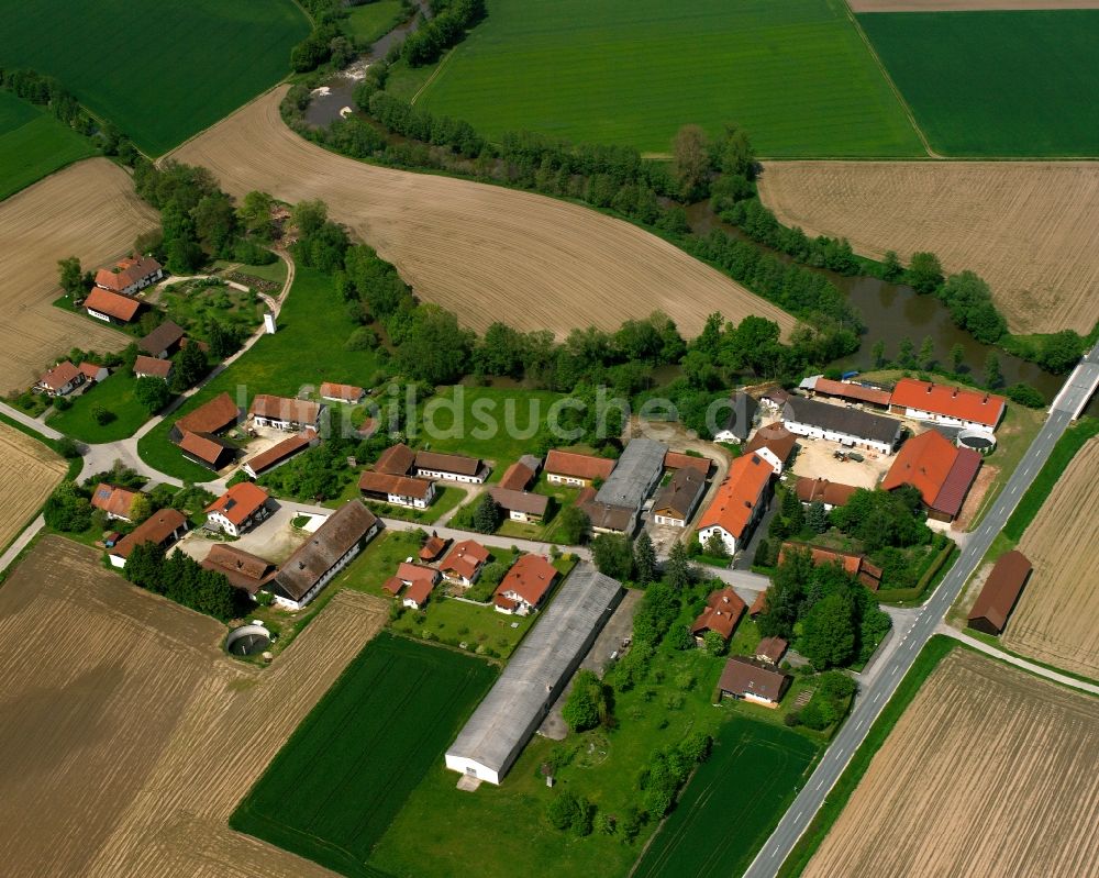 Ehrnstorf von oben - Dorfkern am Feldrand in Ehrnstorf im Bundesland Bayern, Deutschland