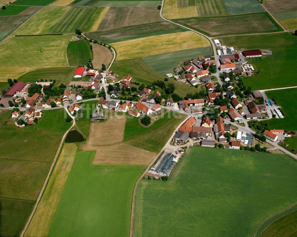 Luftbild Esbach - Dorfkern am Feldrand in Esbach im Bundesland Bayern, Deutschland