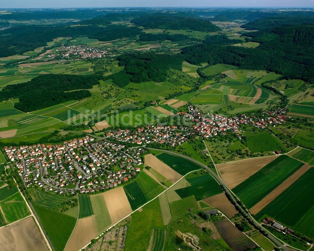 Luftaufnahme Eschenbach - Dorfkern am Feldrand in Eschenbach im Bundesland Baden-Württemberg, Deutschland