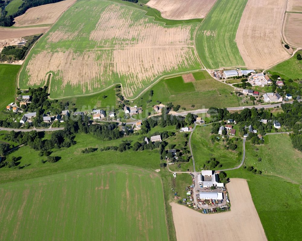 Etzdorf von oben - Dorfkern am Feldrand in Etzdorf im Bundesland Sachsen, Deutschland