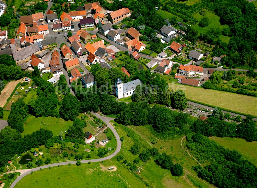 Luftbild Finkenbach-Gersweiler - Dorfkern am Feldrand in Finkenbach-Gersweiler im Bundesland Rheinland-Pfalz, Deutschland