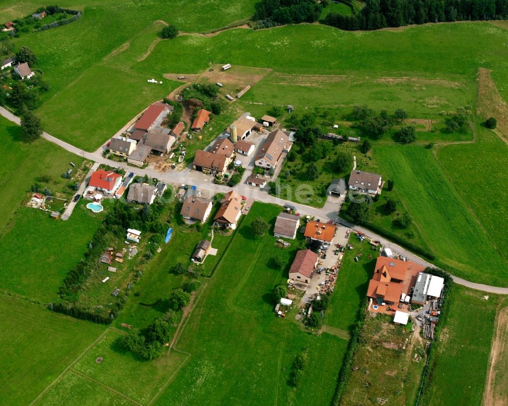 Finsterrot von oben - Dorfkern am Feldrand in Finsterrot im Bundesland Baden-Württemberg, Deutschland