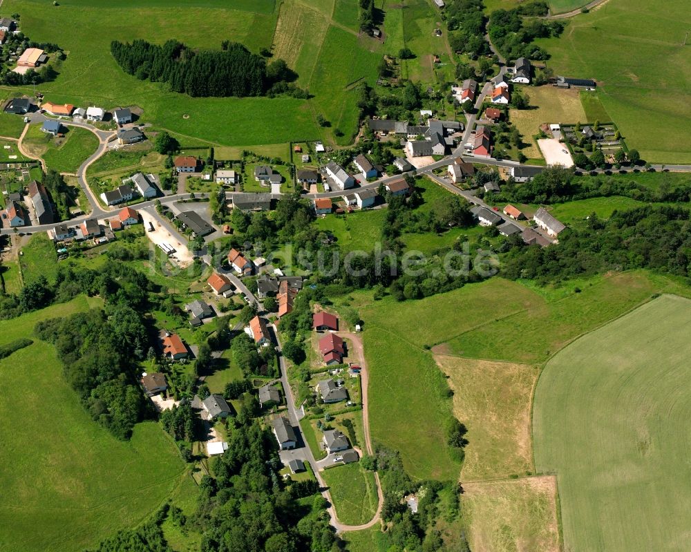 Fohren-Linden von oben - Dorfkern am Feldrand in Fohren-Linden im Bundesland Rheinland-Pfalz, Deutschland