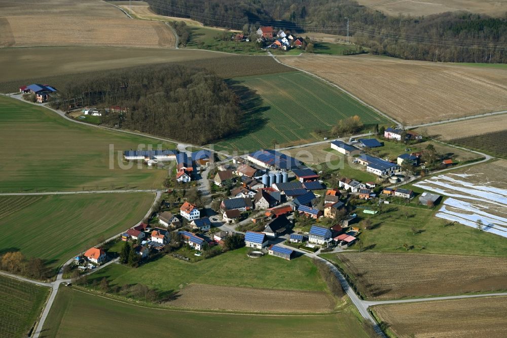 Forchtenberg aus der Vogelperspektive: Dorfkern am Feldrand in Forchtenberg im Bundesland Baden-Württemberg, Deutschland