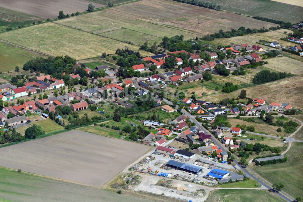 Luftbild Frankenfelde - Dorfkern am Feldrand in Frankenfelde im Bundesland Brandenburg, Deutschland