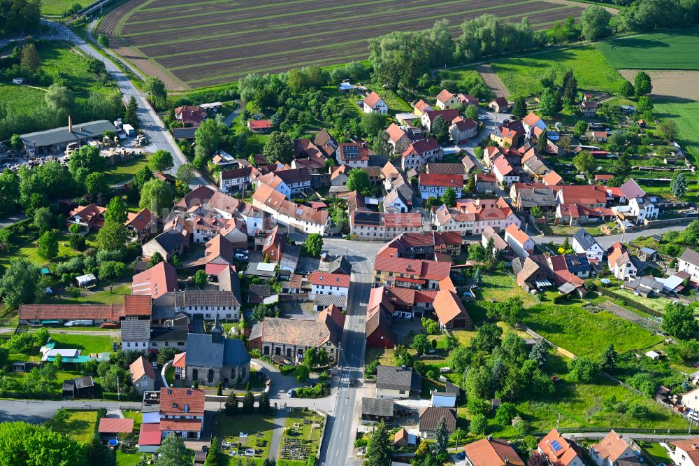 Luftaufnahme Freienorla - Dorfkern am Feldrand in Freienorla im Bundesland Thüringen, Deutschland