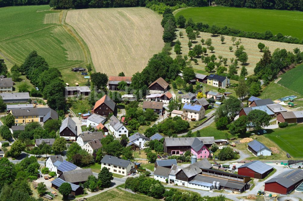 Förstenreuth von oben - Dorfkern am Feldrand in Förstenreuth im Bundesland Bayern, Deutschland