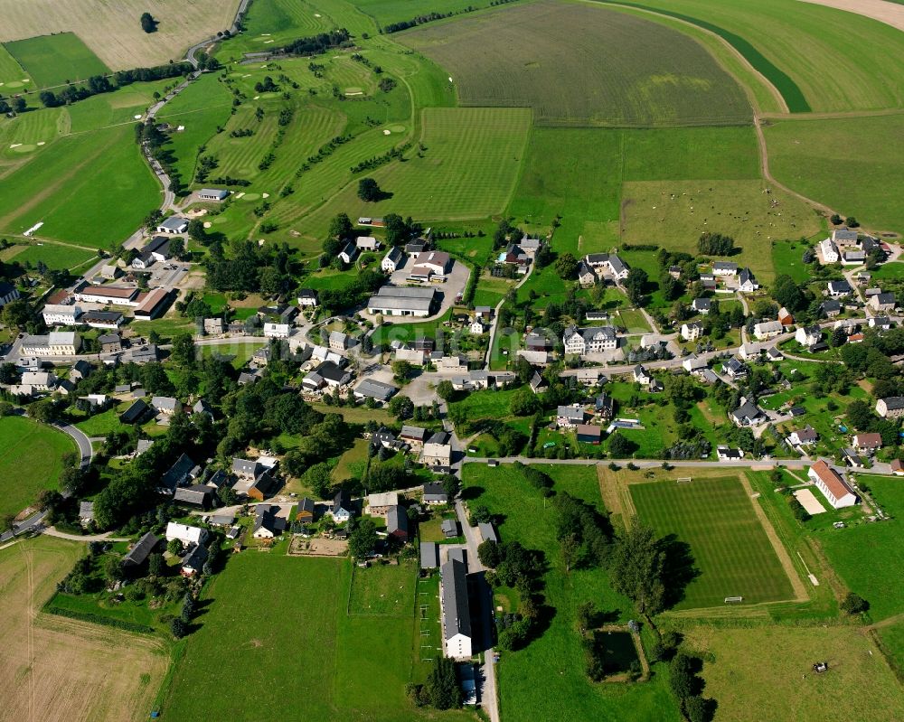 Gahlenz von oben - Dorfkern am Feldrand in Gahlenz im Bundesland Sachsen, Deutschland