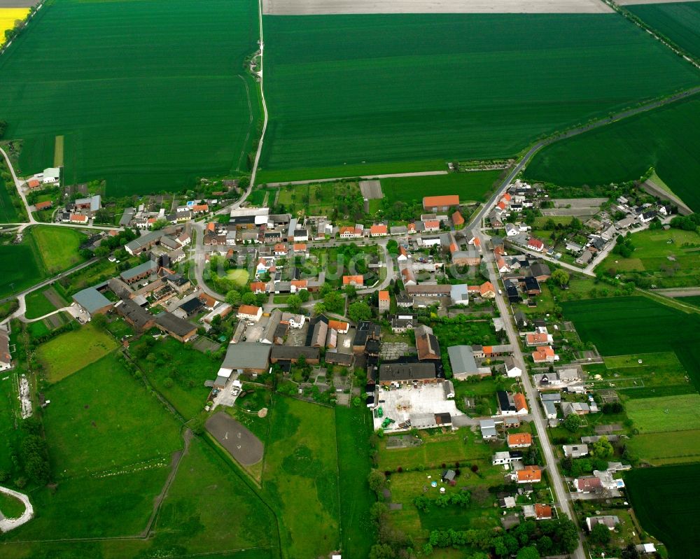 Gehrden von oben - Dorfkern am Feldrand in Gehrden im Bundesland Sachsen-Anhalt, Deutschland