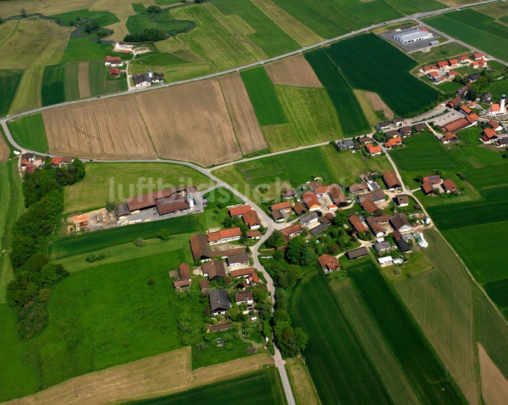 Luftbild Geiselsdorf - Dorfkern am Feldrand in Geiselsdorf im Bundesland Bayern, Deutschland