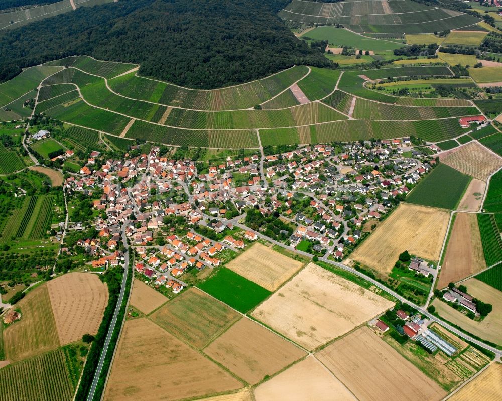 Luftaufnahme Gellmersbach - Dorfkern am Feldrand in Gellmersbach im Bundesland Baden-Württemberg, Deutschland