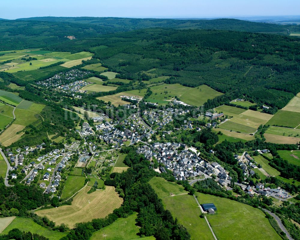 Luftbild Gemünden - Dorfkern am Feldrand in Gemünden im Bundesland Rheinland-Pfalz, Deutschland