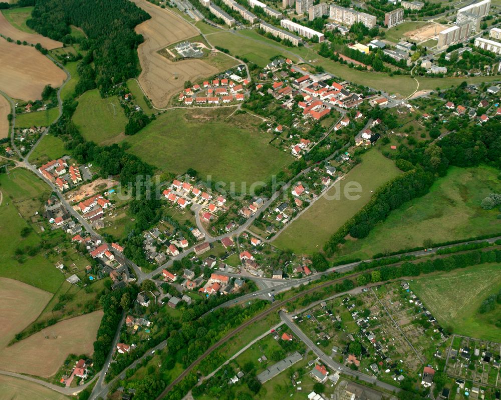 Gera von oben - Dorfkern am Feldrand in Gera im Bundesland Thüringen, Deutschland